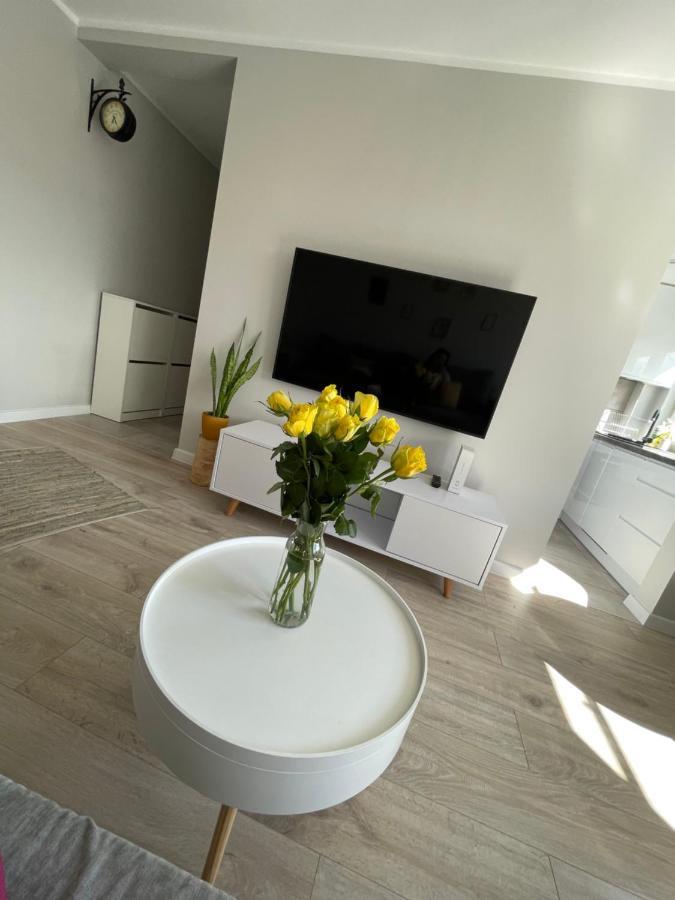 Luxury White Apartment By Marta Ράντομ Εξωτερικό φωτογραφία